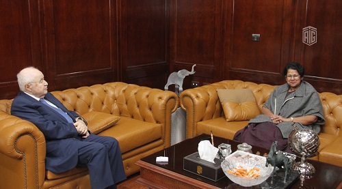 Dr. Abu-Ghazaleh Discusses Cooperation with Sri Lankan Ambassador to Jordan